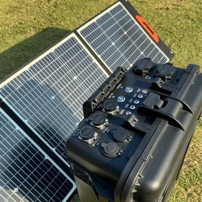แผ่นแสงอาทิตย์แบบพับ 400W โมโนซิลิคอน พับแสงอาทิตย์ชาร์จ