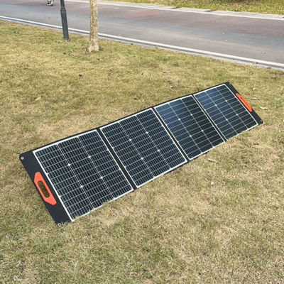 การเดินป่า แผ่นแสงอาทิตย์พับ 100w ประสิทธิภาพการแปลง 22.8%