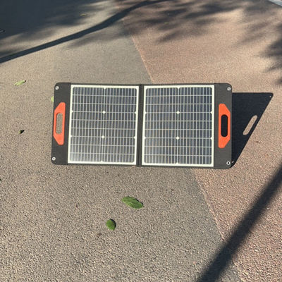 เครื่องชาร์จระบบพลังงาน PV พกพา 200W ที่ได้รับการรับรองจาก CE พร้อมแผ่นซิลิคอนโพลิกริสตัลลีน