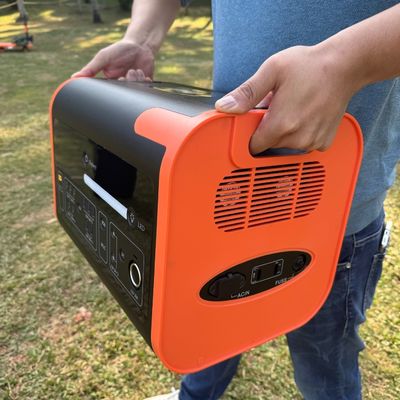 เครื่องกําเนิดพลังงานแสงอาทิตย์ 2200W พลังงานไฟฟ้าโรงไฟฟ้าพกพาที่มีเครื่องปรับคลื่นไซน์บริสุทธิ์