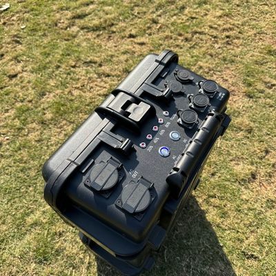 การเดินทางกลางแจ้ง โรงไฟฟ้าพลังแสงอาทิตย์พกพา 3000W 4000W 5000W พร้อมแบตเตอรี่ LiFePO4
