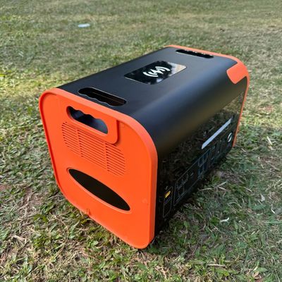 AT22 LiFePO4 เครื่องผลิตพลังงานแสงอาทิตย์ AC/DC ที่ชาร์จเร็วสุด 2200W สําหรับโรงไฟฟ้าพกพา