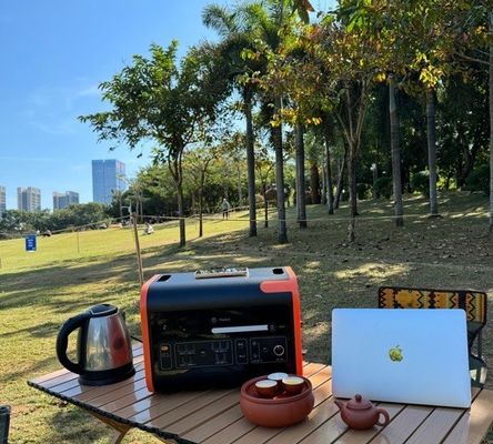AT22 2000W 2200W LiFePO4 แบตเตอรี่ พกพาสถานีพลังงานสําหรับระบบ Outdoor Power Bank