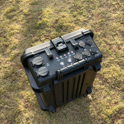 เวลาชาร์จ 6-7 ชั่วโมง 3000W LiFePO4 แบตเตอรี่ สถานที่พลังงานแสงอาทิตย์พกพาสําหรับความต้องการพลังงานมือถือ