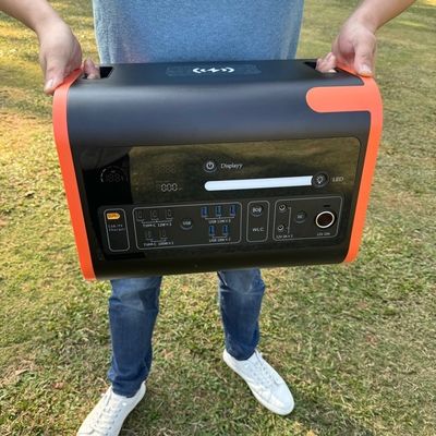 600W 1800W 2000W แบตเตอรี่ลิทธิียมเหล็กฟอสฟาตพกพาสําหรับโรงไฟฟ้าพลังงานลมแสงอาทิตย์