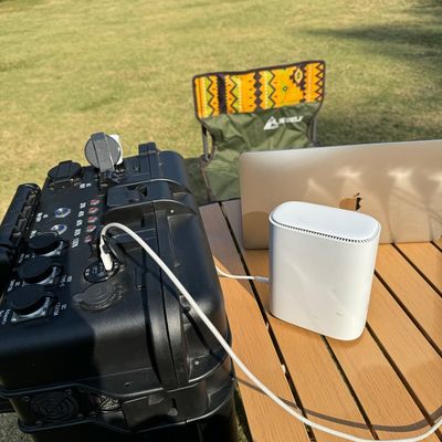เครื่องชาร์จฉุกเฉินสําหรับค่ายป่า และเครื่องไฟฟ้า UPS ขนาด 38 กิโลกรัม 3000W 610*440*250 มม