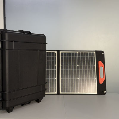 พลังงานสูงสุด 6000W แบตเตอรี่ลิตยูมไอออน สถานไฟฟ้าสําหรับบ้านและแคมป์กลางแจ้ง