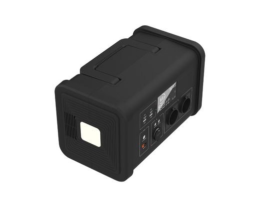 ST7 เครื่องผลิตพลังงานแสงอาทิตย์ขนาดเล็ก 700W สถานไฟฟ้าพกพาที่ตั้งแคมป์ AC 220V