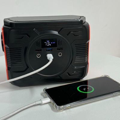 ปรับปรุงคลื่น AC Output 200W โจ๊กเนอร์ลมแสงอาทิตย์สําหรับการตั้งแคมป์ RV การตกปลากลางคืนฉุกเฉิน
