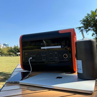 เครื่องผลิตพลังแสงอาทิตย์เคลื่อนที่พลังงานสูง 800W Max สําหรับรถยนต์และคําขอที่กําหนดเอง