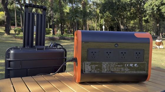 เครื่องกําเนิดพลังแสงอาทิตย์พกพากลางแจ้งหลายฟังก์ชัน 6000W พร้อมกระแสไฟออก AC 15A Max
