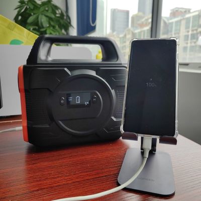 เครื่องกําเนิดพลังแสงอาทิตย์พกพาที่สามารถปรับแต่งได้ 300W แบตเตอรี่ลิตยอนสํารอง ด้วยเทคโนโลยี MPPT