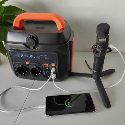 600W/576wh สถานไฟฟ้าพกพาแบบมีหลายฟังก์ชันโดยตรงที่มีประเภท C2 Pd27W
