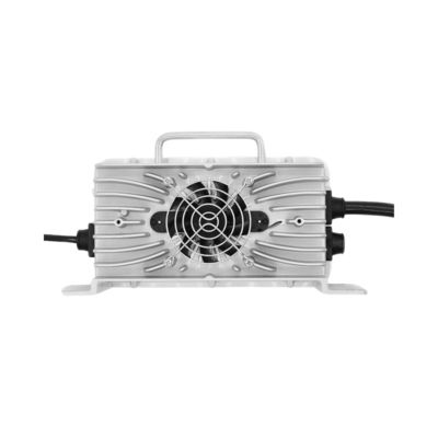 เครื่องชาร์จไฟฟ้า LiFePO4 ที่กันน้ํา IP67 800W เครื่องชาร์จไฟฟ้าที่เร็วแบบสมาธิ สําหรับรถยก / คาร์ตกอล์ฟ