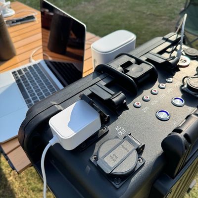 เครื่องผลิตพลังงานแสงอาทิตย์แบบพกพา 5000W แบตเตอรี่ลิตยูม แบตเตอรี่ แพวร์แบงค์ สําหรับบ้านและกลางแจ้ง