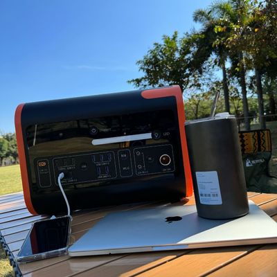 เครื่องไฟฟ้ามือถือหลากหลาย 600W 2200W โรงไฟฟ้าพลังงานแสงอาทิตย์ภายในภายนอก