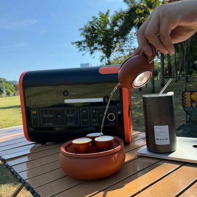 1500W แบตเตอรี่ลิทธิียมเหล็กฟอสฟาต โรงไฟฟ้าพลังแสงอาทิตย์สําหรับเมนและ 800W ชาร์จแสงอาทิตย์