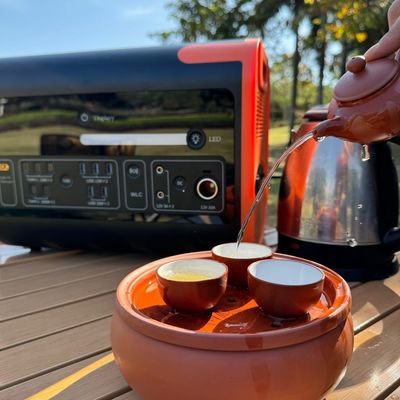 เครื่องกําเนิดไฟฟ้าเคลื่อนที่พกพา 1500W โรงไฟฟ้าพลังแสงอาทิตย์ ชาร์จเร็ว จําหน่ายไฟฟ้าไม่หยุด