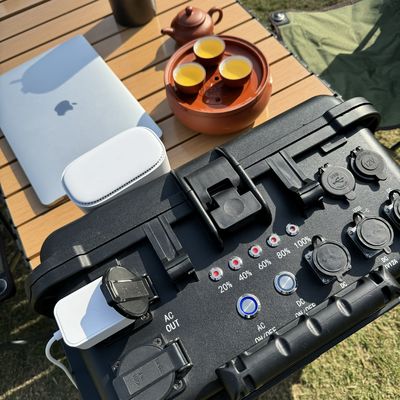 แพคเกจน้ําหนักรวม 54.000 กิโลกรัม เครื่องผลิตคลื่นไซน์บริสุทธิ์ 5000W สําหรับบ้านและแคมป์