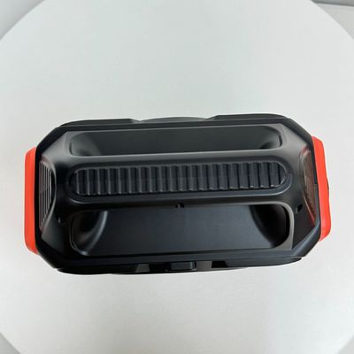 AC Output 110V/240V/50-60Hz เครื่องผลิตพลังแสงอาทิตย์พกพา 300W พร้อมแบตเตอรี่ลิตยูม