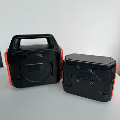 AC Output 110V/240V/50-60Hz เครื่องผลิตพลังแสงอาทิตย์พกพา 300W พร้อมแบตเตอรี่ลิตยูม