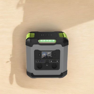 2000W AC Output โปรแกรมพลังงานพกพา 1680wh แบตเตอรี่ลิเดียม โจ๊กเนอร์แสงอาทิตย์สําหรับกลางแจ้ง
