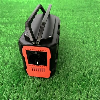 สถานที่พลังงานพกพา 200W แบตเตอรี่ลิเดียม สําหรับการชาร์จแสงอาทิตย์แบบไร้สายและภายนอก
