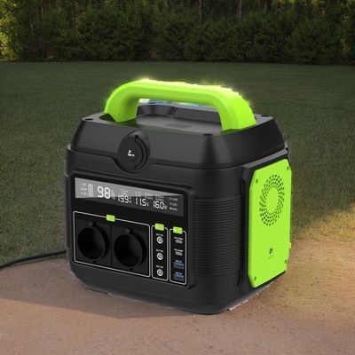 สีที่สามารถปรับแต่งได้ 600W 576wh เครื่องผลิตพลังงานแสงอาทิตย์บ้าน 110V 220V สําหรับกิจกรรมกลางแจ้ง