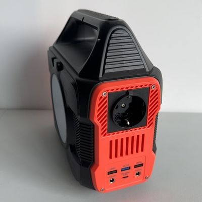 เครื่องผลิตพลังแสงอาทิตย์ 300W AC DC ชาร์จแบบ C USB แบบสองสําหรับสถานีชาร์จกลางแจ้ง