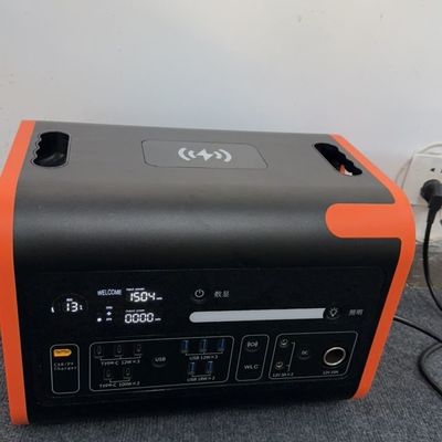 แหล่งชาร์จแสงอาทิตย์ รถไฟฟ้า LED ไฟฟ้า UPS เครื่องชาร์จใหม่ โทรศัพท์พกพา Lithium Power Station System Inverter