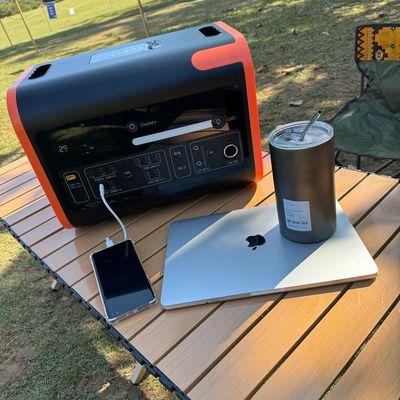 เครื่องผลิตพลังงานฉุกเฉินแสงอาทิตย์สําหรับเก็บพลังงานกลางแจ้ง 2000W