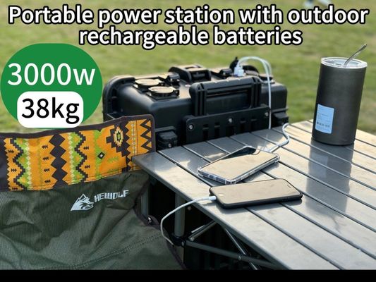อุปกรณ์ดับเพลิงที่ติดตั้ง 3000W แบตเตอรี่ชาร์จใหม่ เครื่องผลิตพลังแสงอาทิตย์กลางแจ้ง