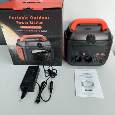 ประเภท C Pd 100W ไซน์เวฟ แบตเตอรี่ลิเดียม ป้องกันอุณหภูมิสูงเกิน ระยะเวลาการชาร์จ 3-6 ชั่วโมง