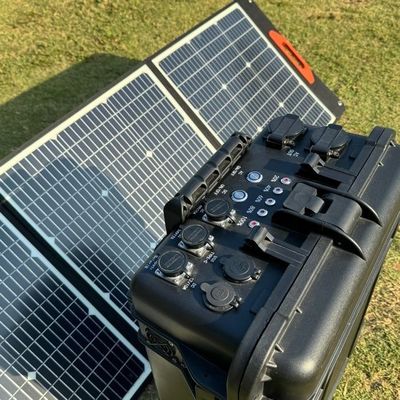 โรงไฟฟ้าพลังงานแสงอาทิตย์แบบพกพาในบ้านที่มีกระแสออก AC 15A Max 4000 Watt