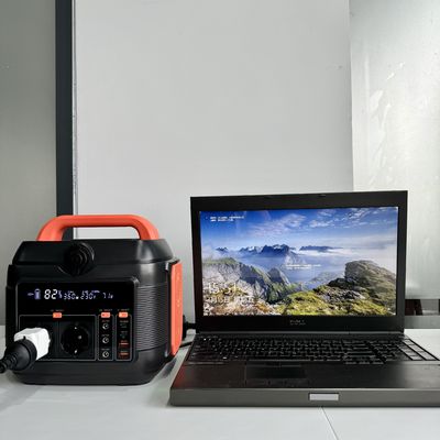 สถานีพลังงานพลังงานแสงอาทิตย์แบบพกพา 200W600W สถานีพลังงานฉุกเฉินที่มีผลิตคลื่นไซน์