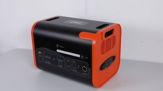 โรงไฟฟ้าฉุกเฉินกลางแจ้งขนาดใหญ่ 2200W 2048wh 40ah พร้อม USB 12W * 3 / 18W * 2