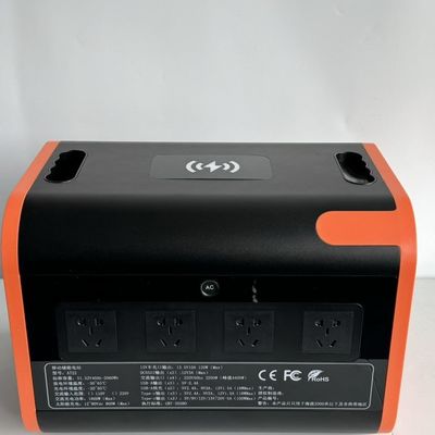 พลังงานเคลื่อนไหว 1000W 110V 220V เครื่องผลิตพลังงานแสงอาทิตย์ 2200W สถานไฟฟ้าพกพาภายในภายใน