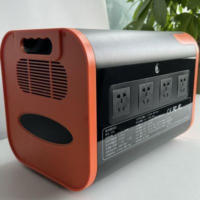 พลังงานเคลื่อนไหว 1000W 110V 220V เครื่องผลิตพลังงานแสงอาทิตย์ 2200W สถานไฟฟ้าพกพาภายในภายใน