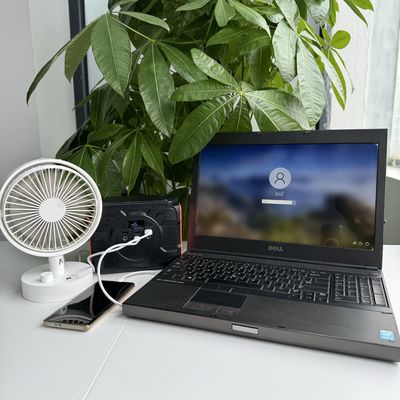 สถานีไฟฟ้าเคลื่อนที่พกพาที่มีไฟ LED AC ความดันออก 110/220V-50Hz/60Hz 200W