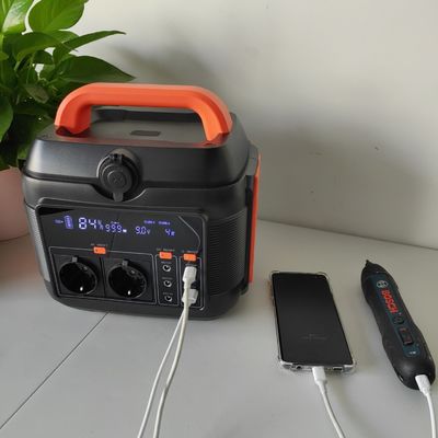 เครื่องผลิตพลังงานแสงอาทิตย์สํารองแบตเตอรี่ 600W สําหรับการตั้งแคมป์กลางแจ้งและโรงไฟฟ้าฉุกเฉิน