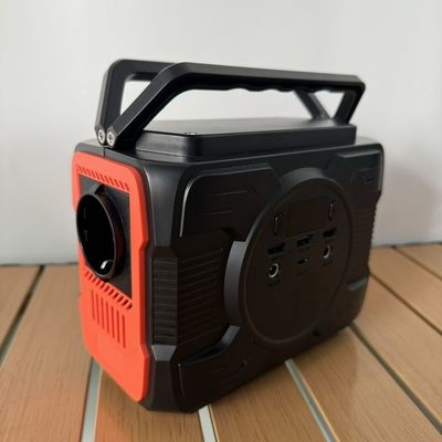 200W / 300W / 600W / 1500W / 2200W สถานไฟฟ้าแบบร้อนกลางแจ้งที่พกพาสําหรับการสํารวจ