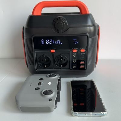สถานีพลังงานเคลื่อนที่กลางแจ้ง พร้อมการชาร์จแผ่นพลังแสงอาทิตย์ 600W และผลิตคลื่นไซนูโซล