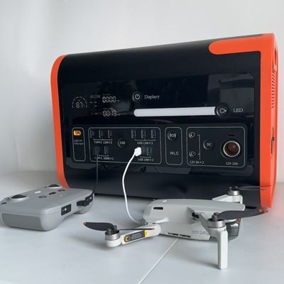 51.52V/40ah ความจุแบตเตอรี่ 3500W การออกพลังงานคงที่ โรงไฟฟ้าแสงอาทิตย์สําหรับกลางแจ้ง