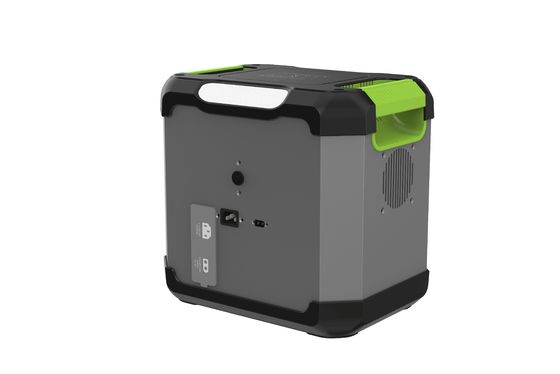โวลเตจออกแบบ AC 110/230V-50Hz/60Hz เครื่องผลิตพลังงานแสงอาทิตย์แรงสูง 1500W สําหรับแคมป์กลางแจ้ง