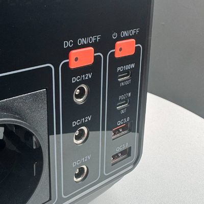 โรงไฟฟ้าแบบพกพาสําหรับแคมป์กลางแจ้งขนาด 600W ร้อน พร้อมแบตเตอรี่ลิตিয়ামเหล็กฟอสฟาต