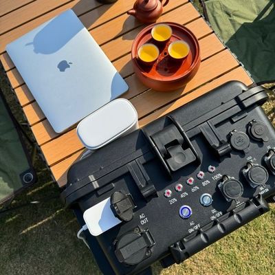 กล่องดึงของสถานีพลังงานแบบพกพา 3000W สําหรับการเดินทางง่าย แบตเตอรี่ลิธีียม