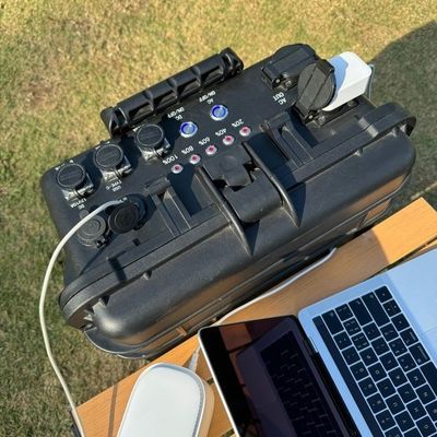 กล่องดึงของสถานีพลังงานแบบพกพา 3000W สําหรับการเดินทางง่าย แบตเตอรี่ลิธีียม