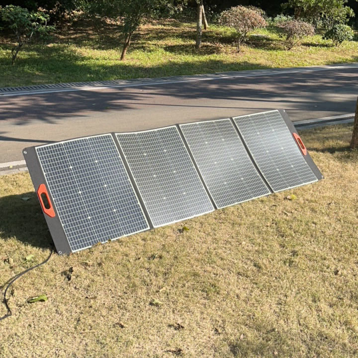 60W 100W 120W 200W 300W 400W โมโนคริสตัลลีนซิลิคอน แผ่นพลังแสงอาทิตย์ สีดําและราคาถูก