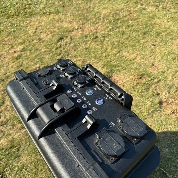 โรงไฟฟ้าพลังแสงอาทิตย์ 6000W 7000W 220V พร้อมพัสดุการดึงและแบตเตอรี่ลิธีอุตสาหกรรม