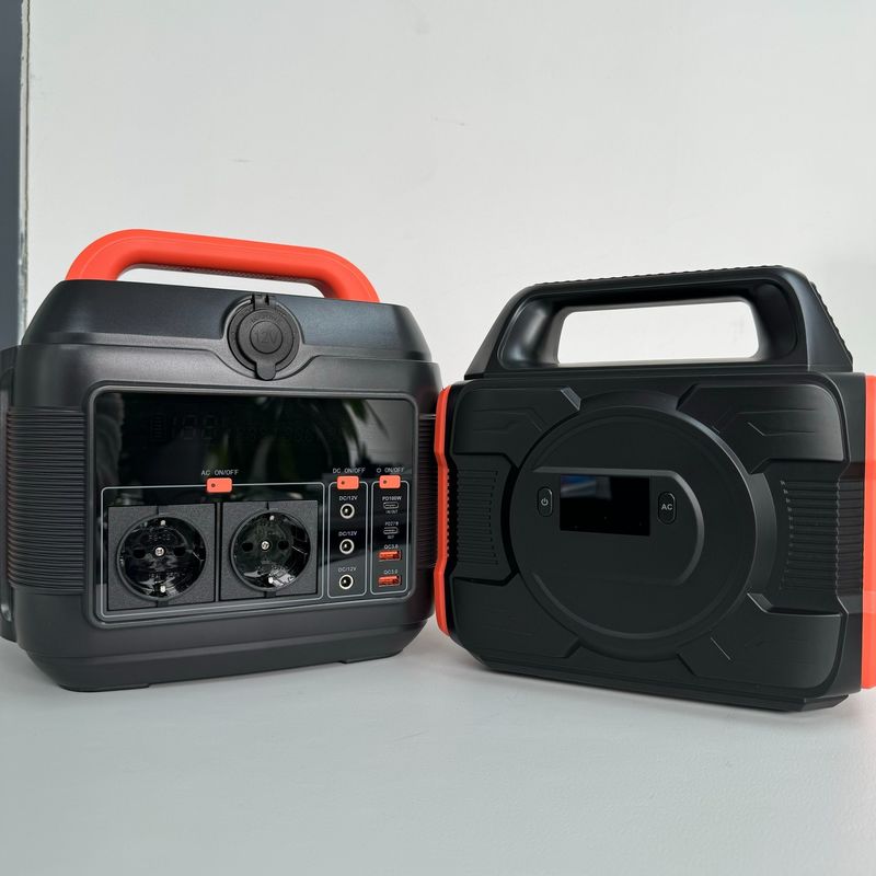 600W Home Sine Wave Energy Storage Power สถานีชาร์จรถยนต์พกพาพร้อมไฟ LED แคมป์ โทรศัพท์มือถือ Generator